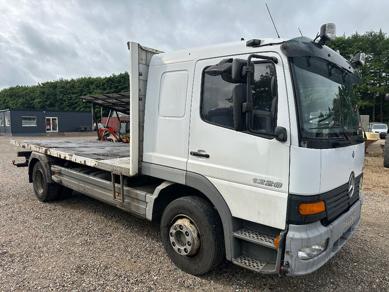 Mercedes-Benz Atego 1228 4x2 - Dropside/ Flatbed truck: picture 2 Mercedes-Benz Atego 1228 4x2 - Dropside/ Flatbed truck: picture 2