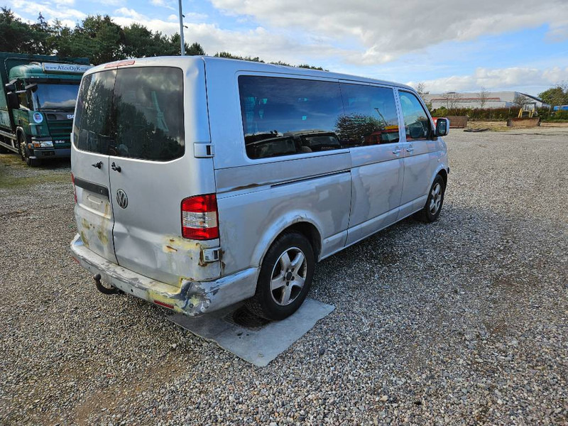 Volkswagen Caravelle 2,5 TDi 130 Comfortline 9prs 4d - Minibus, Passenger van: picture 4 Volkswagen Caravelle 2,5 TDi 130 Comfortline 9prs 4d - Minibus, Passenger van: picture 4