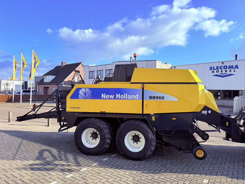 New Holland BB960A CropCutter 120x90 - Agricultural machinery: picture 1 New Holland BB960A CropCutter 120x90 - Agricultural machinery: picture 1