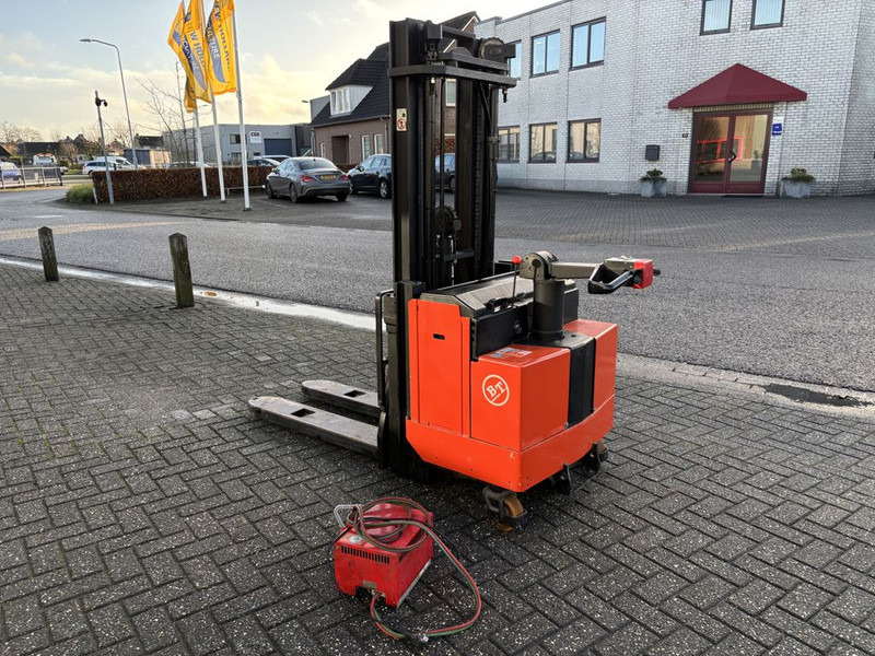 BT Stapelaar LSF 1250 / 11 - Electric forklift: picture 2 BT Stapelaar LSF 1250 / 11 - Electric forklift: picture 2