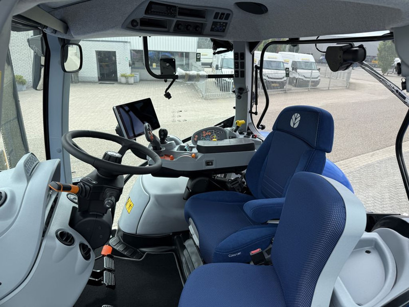 New Holland T6.180 AC Stage V - Farm tractor: picture 5 New Holland T6.180 AC Stage V - Farm tractor: picture 5