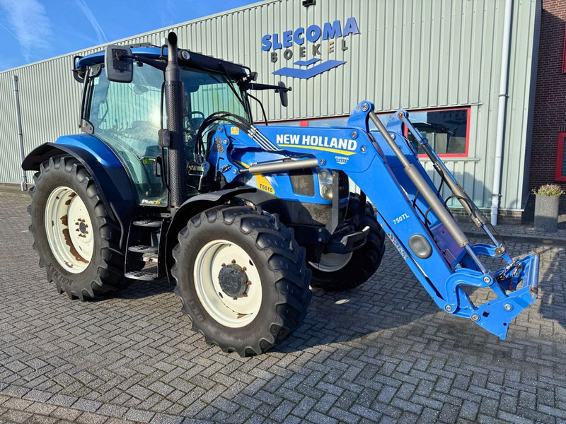 New Holland T6010 Plus + 750TL Voorlader - Farm tractor: picture 4 New Holland T6010 Plus + 750TL Voorlader - Farm tractor: picture 4