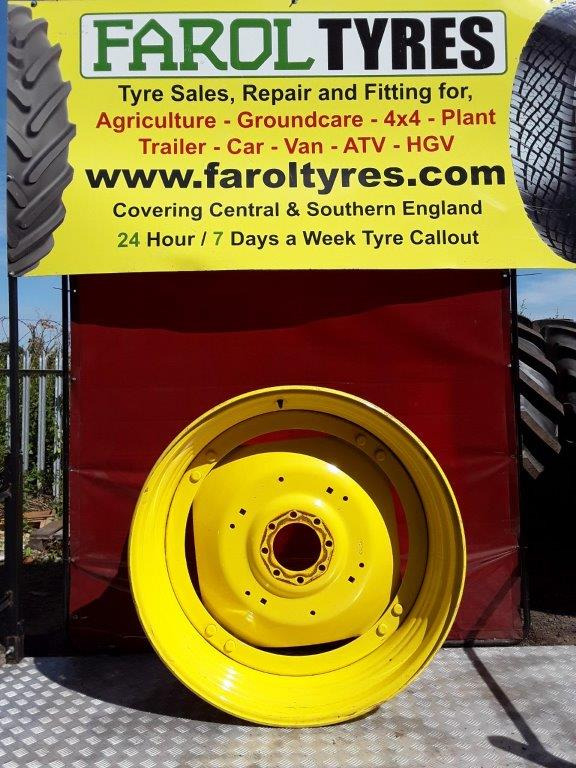 Rim for Agricultural machinery 15X38 Used John Deere Rim: picture 1