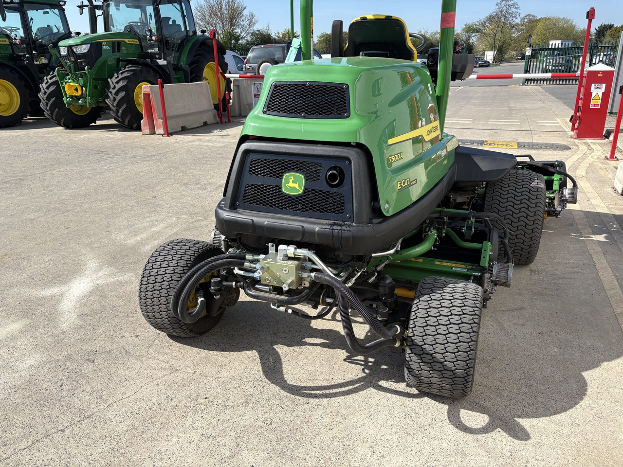 John Deere 7500A E-Cut - Garden mower: picture 4 John Deere 7500A E-Cut - Garden mower: picture 4