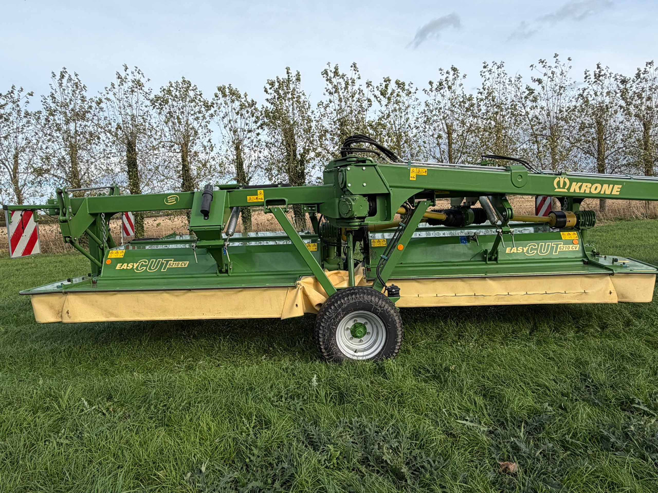 Krone Easy Cut 6210CV - Hay and forage equipment: picture 2 Krone Easy Cut 6210CV - Hay and forage equipment: picture 2