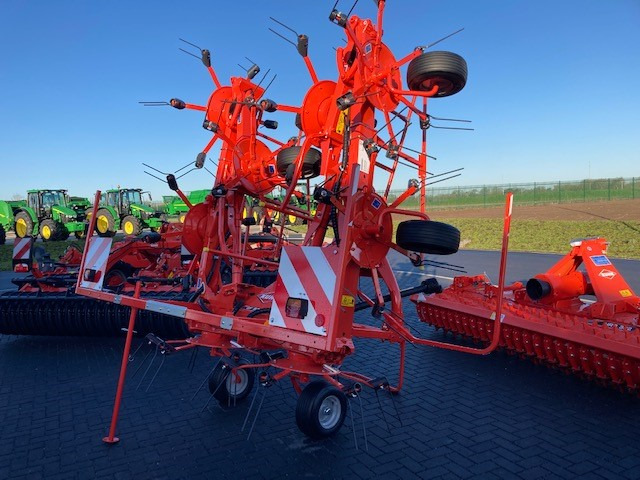 Kuhn GF 8700 - Tedder/ Rake: picture 3 Kuhn GF 8700 - Tedder/ Rake: picture 3