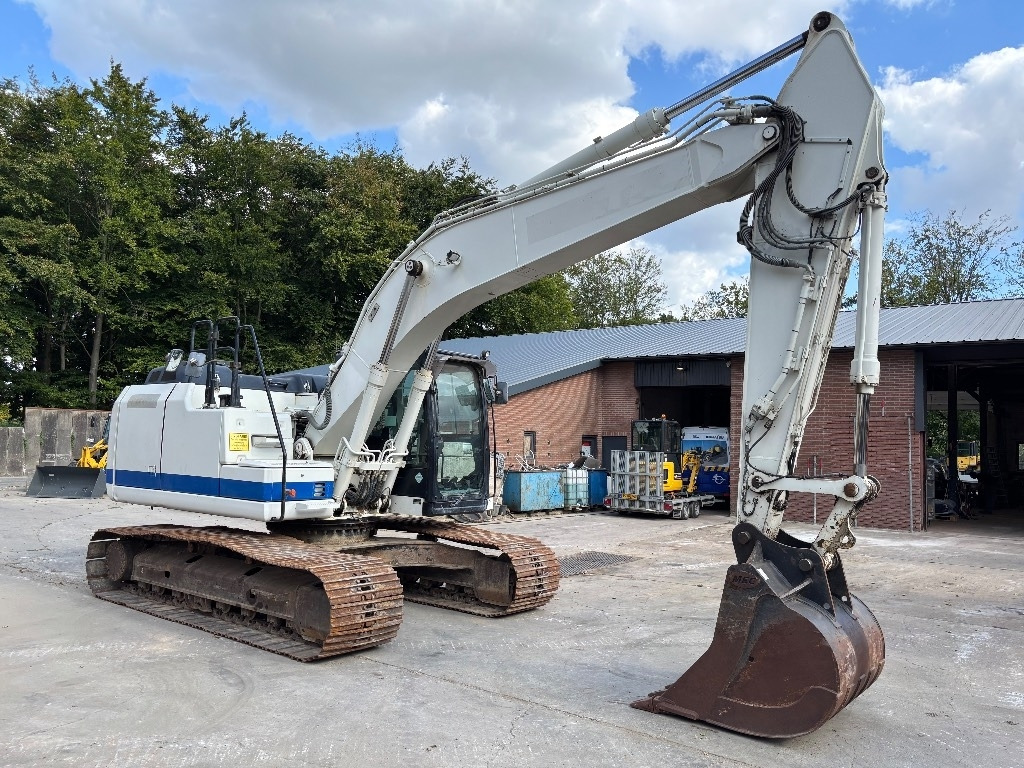 CAT 320E  - Crawler excavator: picture 4 CAT 320E  - Crawler excavator: picture 4