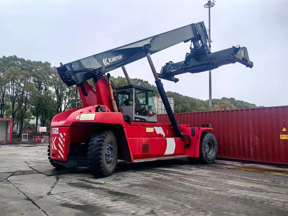 Kalmar DRF450 Sweden Kalmar Used 45 Ton Reach Stacker for Containers to Popularly Sell - Reach stacker: picture 3 Kalmar DRF450 Sweden Kalmar Used 45 Ton Reach Stacker for Containers to Popularly Sell - Reach stacker: picture 3