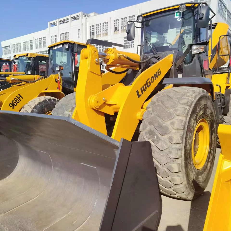 LiuGong LG 870H Hot Selling Good Condition Low Price China Used Loader Used Construction Equipment Second-hand - Wheel loader: picture 1 LiuGong LG 870H Hot Selling Good Condition Low Price China Used Loader Used Construction Equipment Second-hand - Wheel loader: picture 1