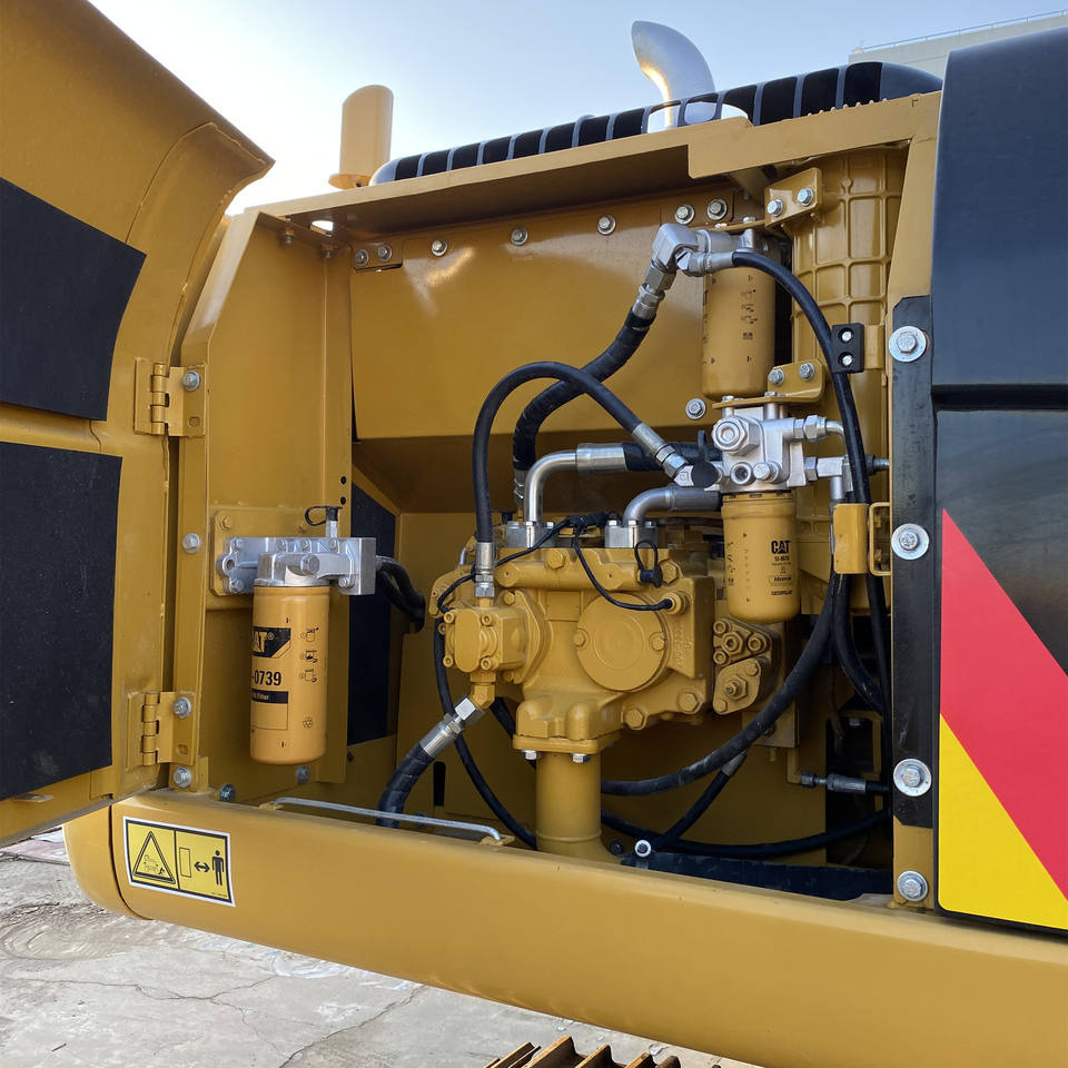 Original Japan Used CAT Crawler Excavator Used Cat 320D Excavator Caterpillar 330D2 320D2 Excavator - Crawler excavator: picture 4 Original Japan Used CAT Crawler Excavator Used Cat 320D Excavator Caterpillar 330D2 320D2 Excavator - Crawler excavator: picture 4