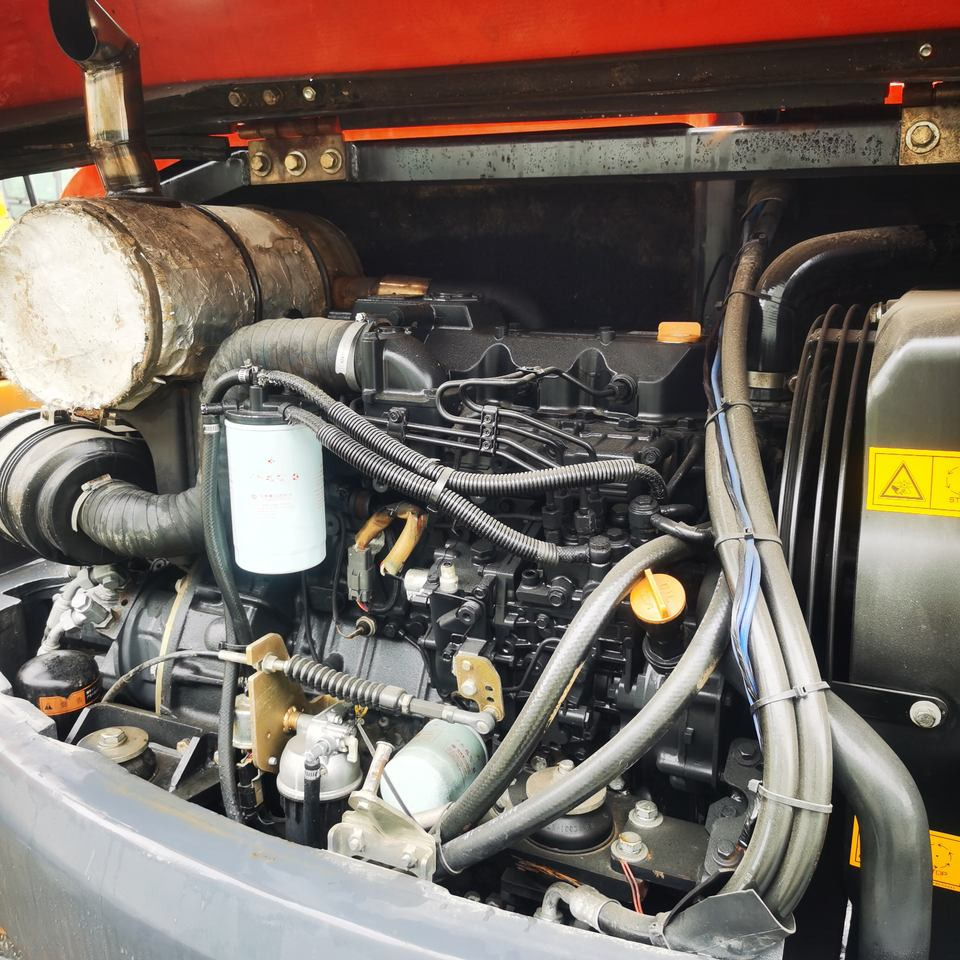 Used Original Japan Mini Shanghai Excavator Doosan DX60 Excavator 95% New Low Price High Quality Selling Doosan DX-60 Doosan 60 - Mini excavator: picture 5 Used Original Japan Mini Shanghai Excavator Doosan DX60 Excavator 95% New Low Price High Quality Selling Doosan DX-60 Doosan 60 - Mini excavator: picture 5