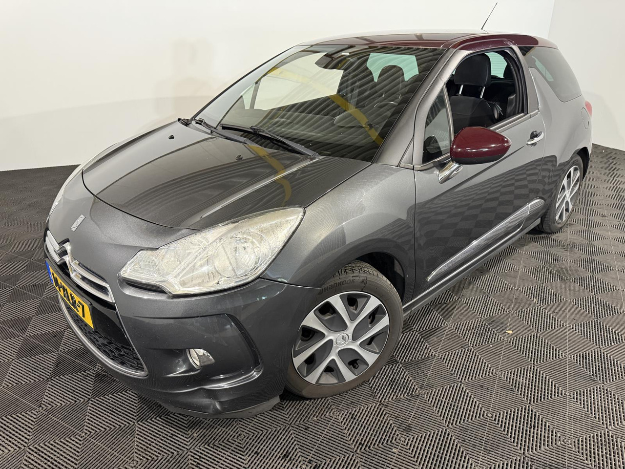 Citroen DS3 1.6 e-HDi So Chic | 2012 | 277.448 km | 14-XLR-7 - Hatchback: picture 1 Citroen DS3 1.6 e-HDi So Chic | 2012 | 277.448 km | 14-XLR-7 - Hatchback: picture 1