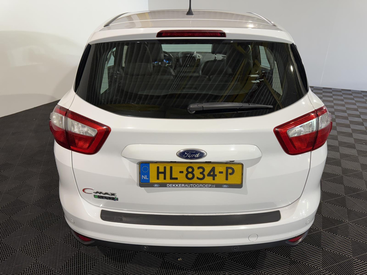 Ford C-Max 2.0 Plug-in Hybrid Titanium Plus | 2015 | 233.632 km | HL-834-P - Car: picture 2 Ford C-Max 2.0 Plug-in Hybrid Titanium Plus | 2015 | 233.632 km | HL-834-P - Car: picture 2