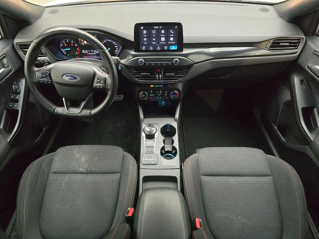 Ford Focus Wagon 1.0 EcoBoost Titanium Business | 2019 | 159.176 km | Automaat | S210PB | NAP: Geen oordeel - Car: picture 5 Ford Focus Wagon 1.0 EcoBoost Titanium Business | 2019 | 159.176 km | Automaat | S210PB | NAP: Geen oordeel - Car: picture 5