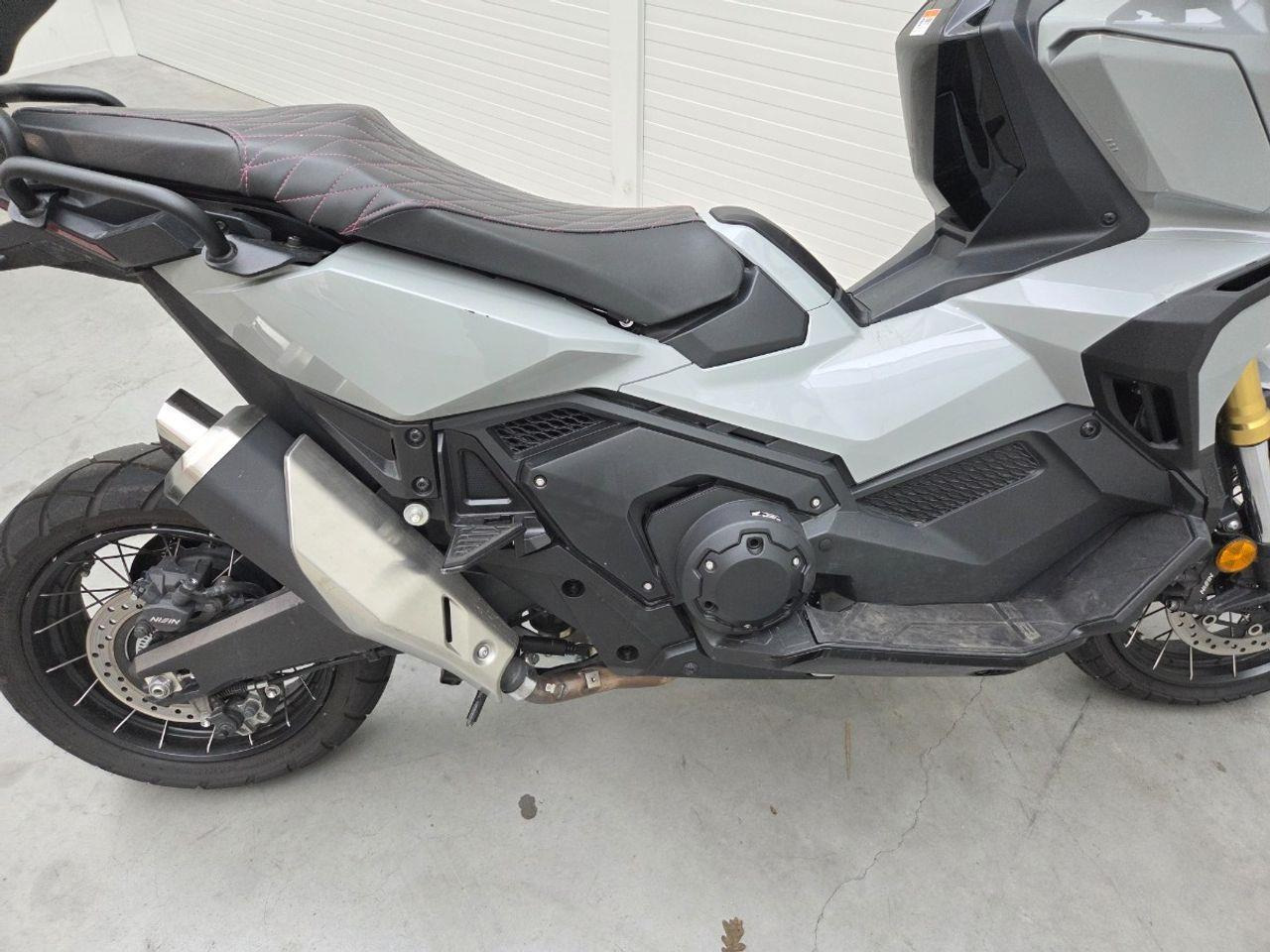 Honda Scooter NC 750 X - ADV | 2023 | Automaat | 6.805 km | 92MXTV - Car: picture 5 Honda Scooter NC 750 X - ADV | 2023 | Automaat | 6.805 km | 92MXTV - Car: picture 5
