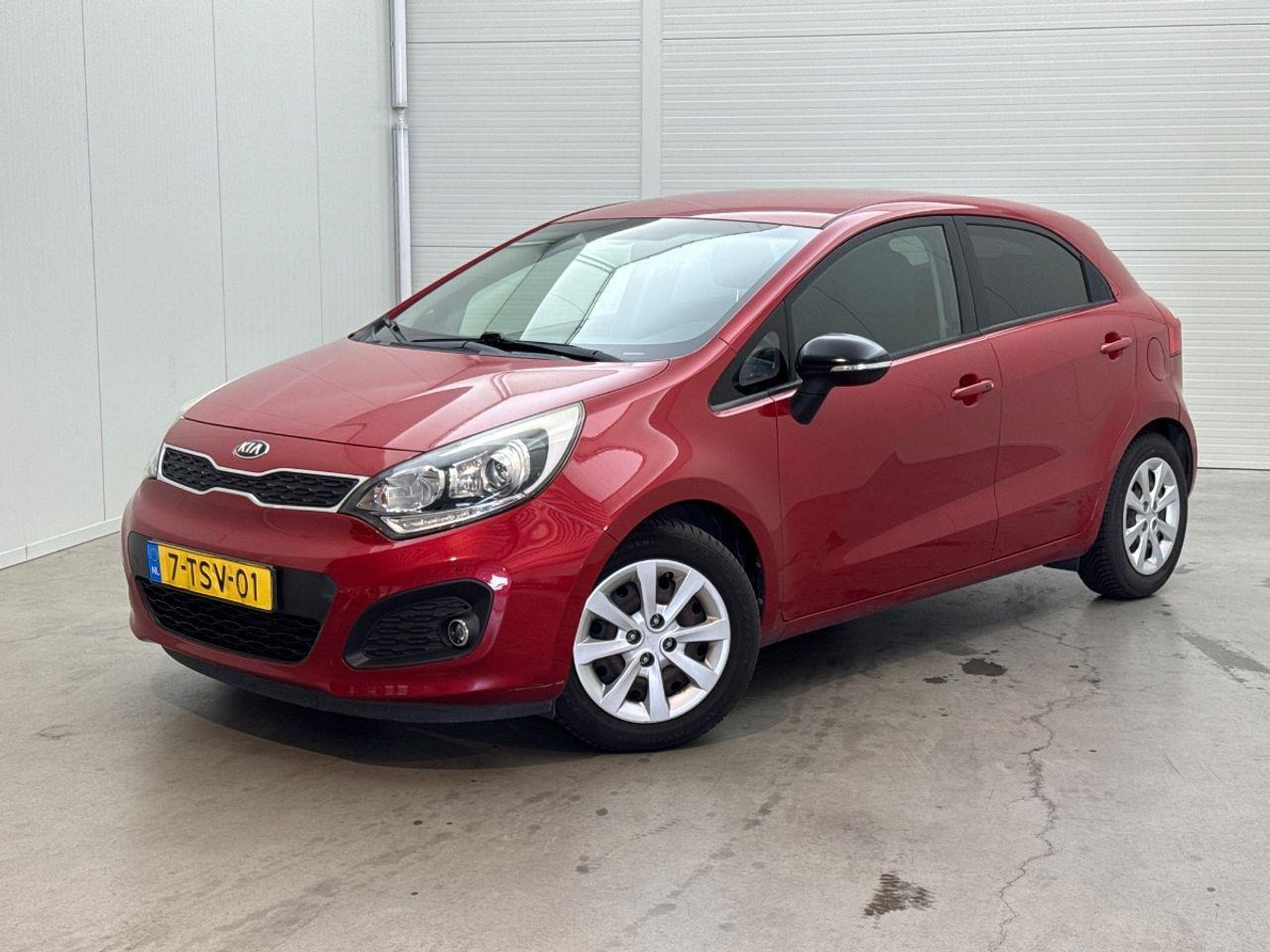 Kia Rio 1.2 CVVT ExecutiveLine | 2014 | 38.683 km | 7TSV01 | NAP: Logisch - Car: picture 1 Kia Rio 1.2 CVVT ExecutiveLine | 2014 | 38.683 km | 7TSV01 | NAP: Logisch - Car: picture 1