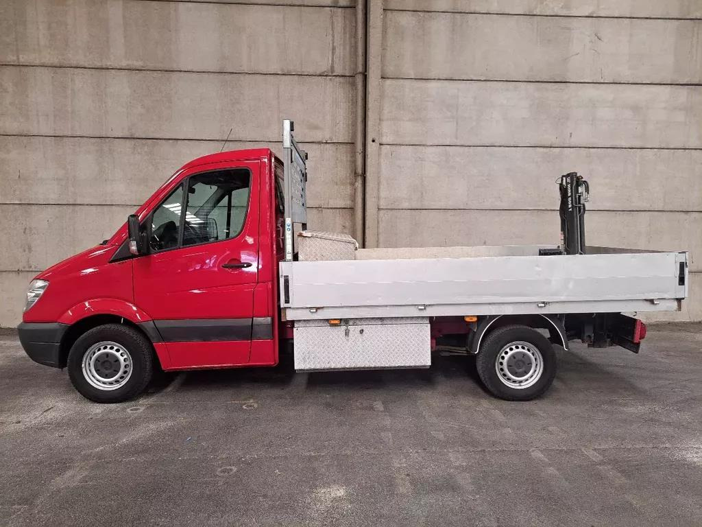 Mercedes-Benz Sprinter 313 2.2 CDI AUT Open laadbak met Hiab 008T kraan 9-VJT-34 213.086 km - Flatbed van: picture 3 Mercedes-Benz Sprinter 313 2.2 CDI AUT Open laadbak met Hiab 008T kraan 9-VJT-34 213.086 km - Flatbed van: picture 3