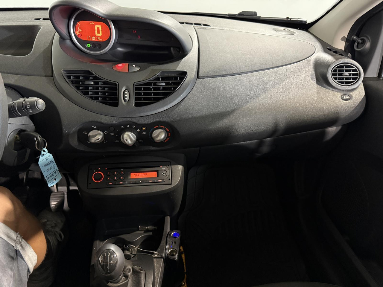 Renault Twingo 1.2 Dynamique | 2009 | 171.021 km | 56-JXX-4 - Hatchback: picture 5 Renault Twingo 1.2 Dynamique | 2009 | 171.021 km | 56-JXX-4 - Hatchback: picture 5