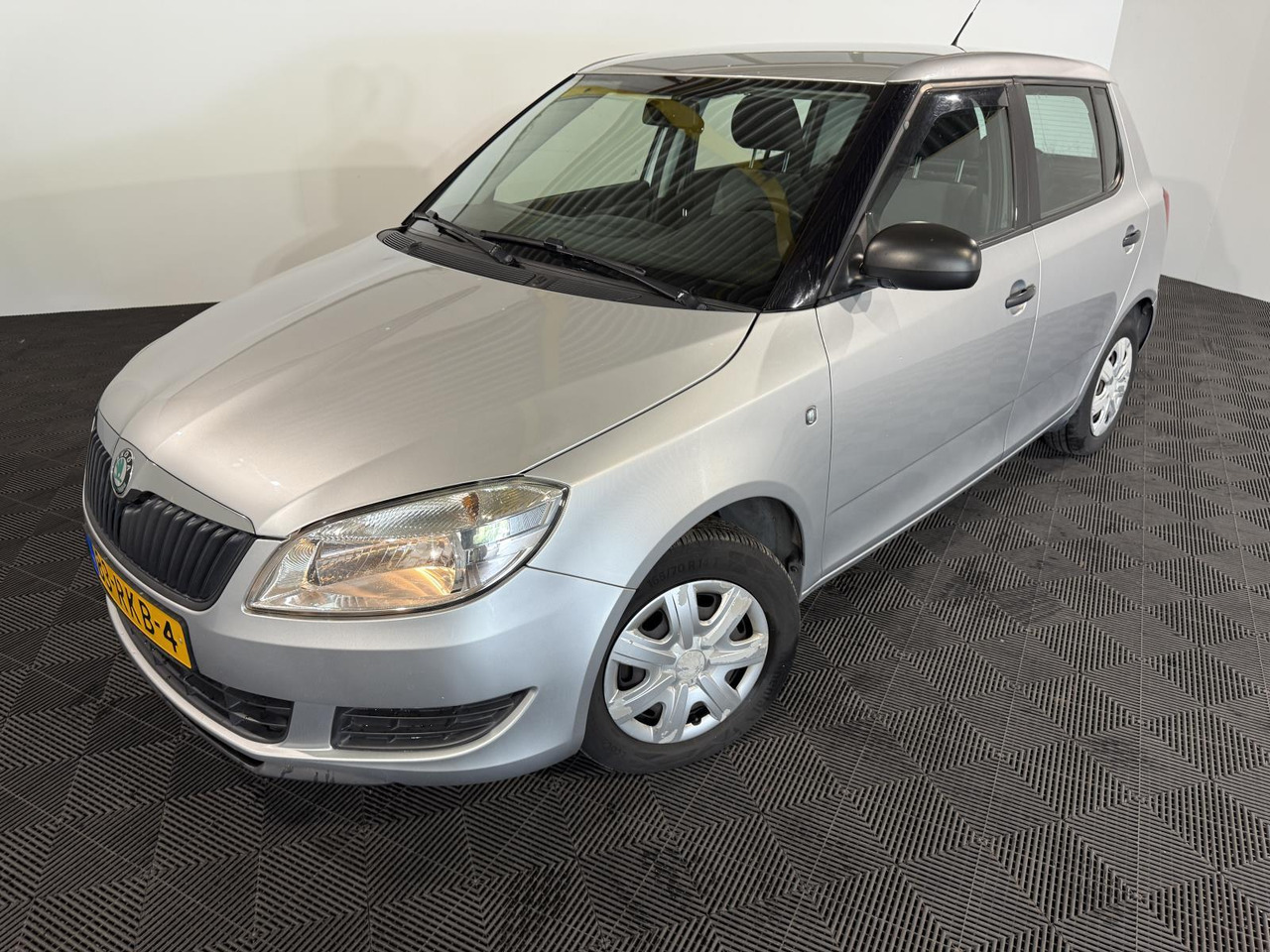 Skoda Fabia 1.2-12V Go | 2011 | 195.623 km | 83-RKB-4 - Hatchback: picture 1 Skoda Fabia 1.2-12V Go | 2011 | 195.623 km | 83-RKB-4 - Hatchback: picture 1