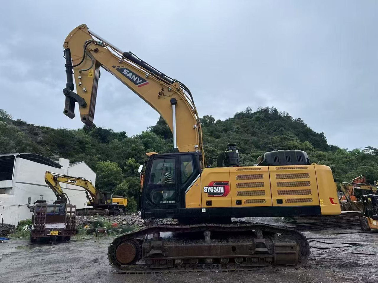 SANYI 650 - Crawler excavator: picture 1 SANYI 650 - Crawler excavator: picture 1