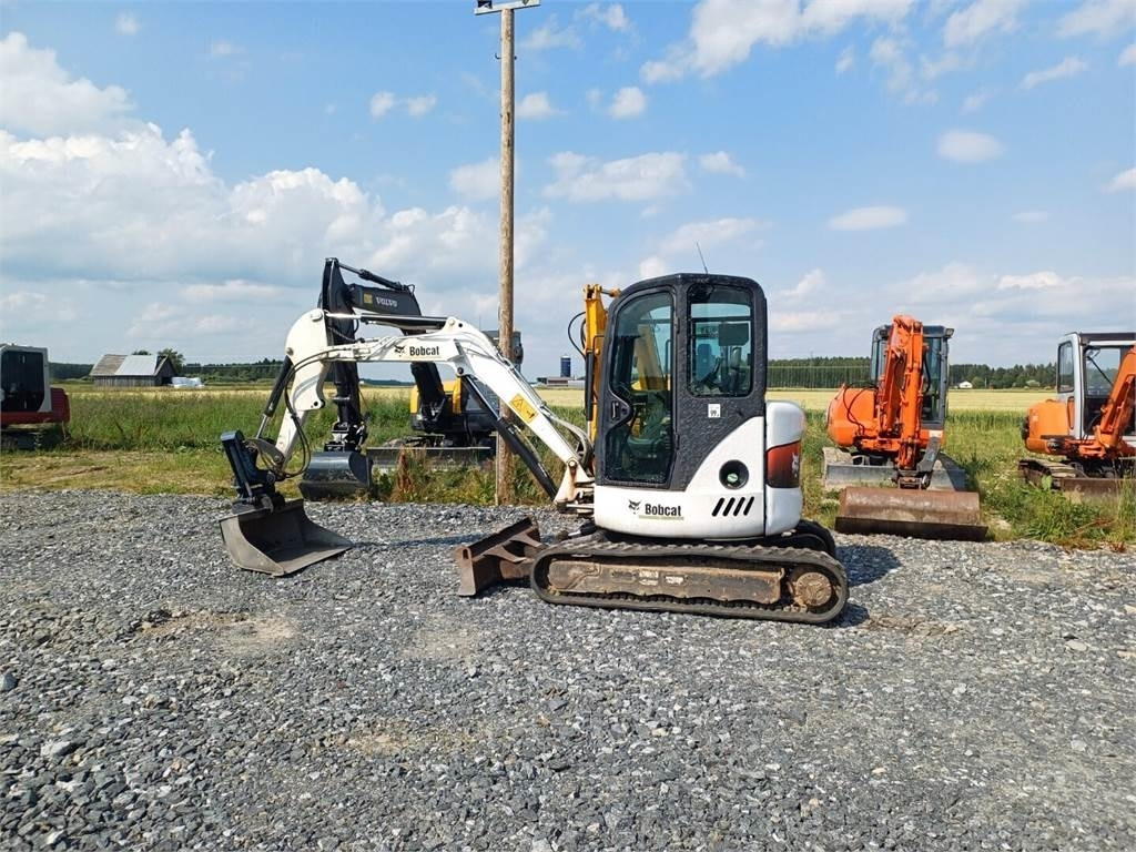 Bobcat 430hag kallistuvalla liittimellä - Mini excavator: picture 2 Bobcat 430hag kallistuvalla liittimellä - Mini excavator: picture 2