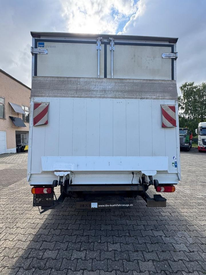 Renault MIDLUM 180/Thermo-King V-500/LBW - Refrigerator truck: picture 4 Renault MIDLUM 180/Thermo-King V-500/LBW - Refrigerator truck: picture 4