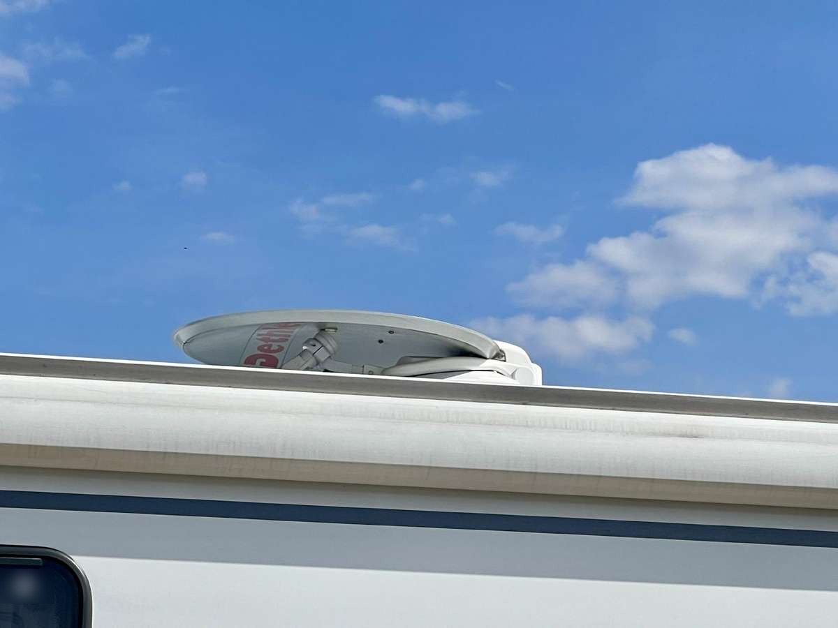 Semi-integrated motorhome DETHLEFFS Just Go T7055 EB: picture 14