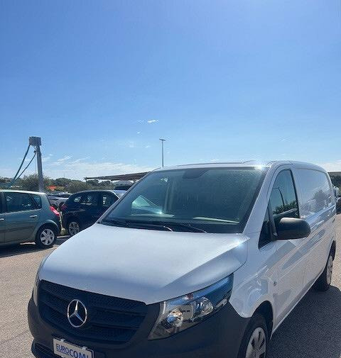 Mercedes-Benz VITO FURGONE 114 Traz Ant - Panel van: picture 5 Mercedes-Benz VITO FURGONE 114 Traz Ant - Panel van: picture 5
