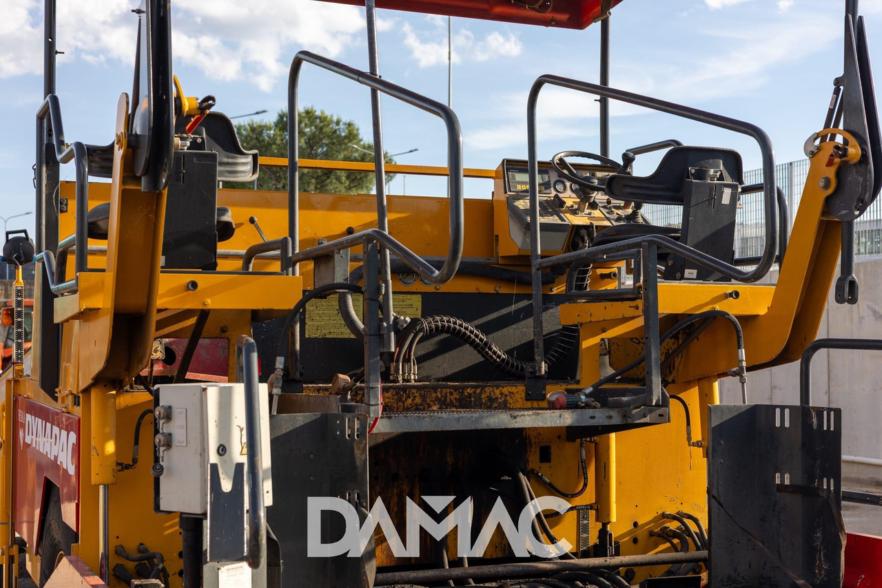 Asphalt paver DYNAPAC F121-4W: picture 6 Asphalt paver DYNAPAC F121-4W: picture 6