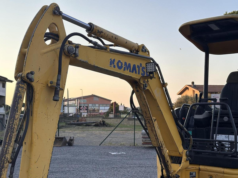 Mini excavator Komatsu PC20MR-2: picture 12