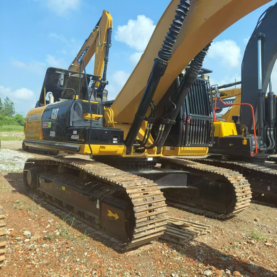 CATERPILLAR 330D2 - Crawler excavator: picture 3 CATERPILLAR 330D2 - Crawler excavator: picture 3
