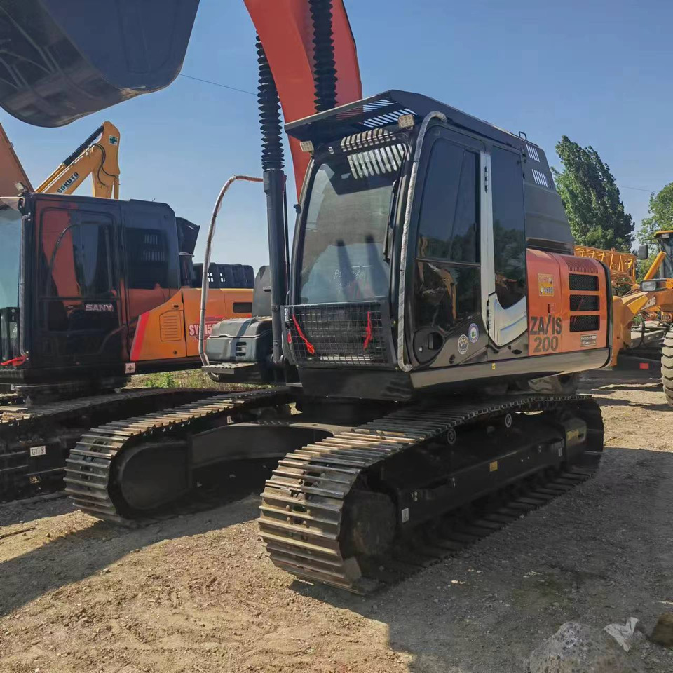 Crawler excavator HITACHI ZX200: picture 9