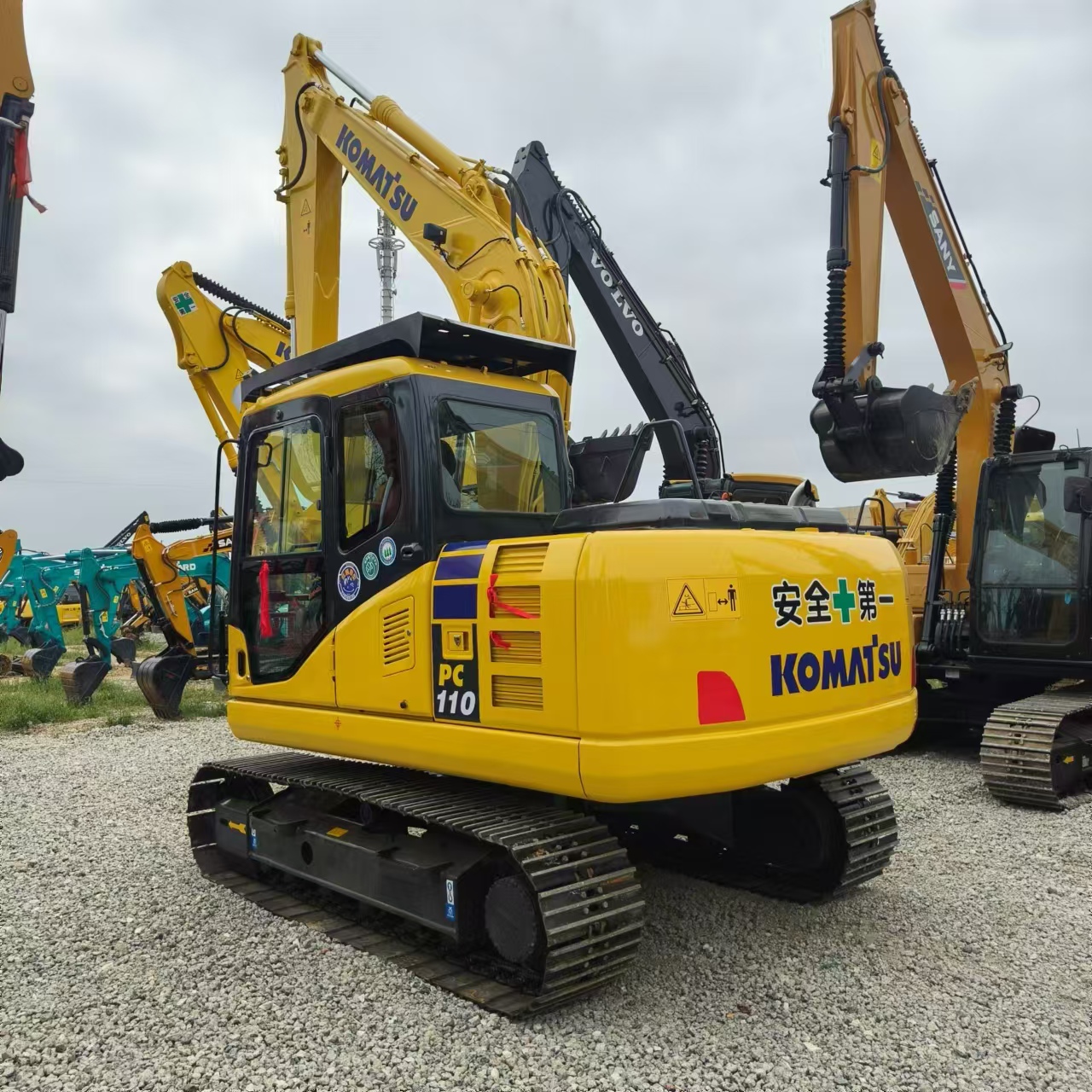 KOMATSU PC110 - Crawler excavator: picture 2 KOMATSU PC110 - Crawler excavator: picture 2