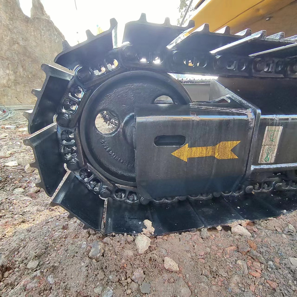 KOMATSU PC130 - Crawler excavator: picture 4 KOMATSU PC130 - Crawler excavator: picture 4