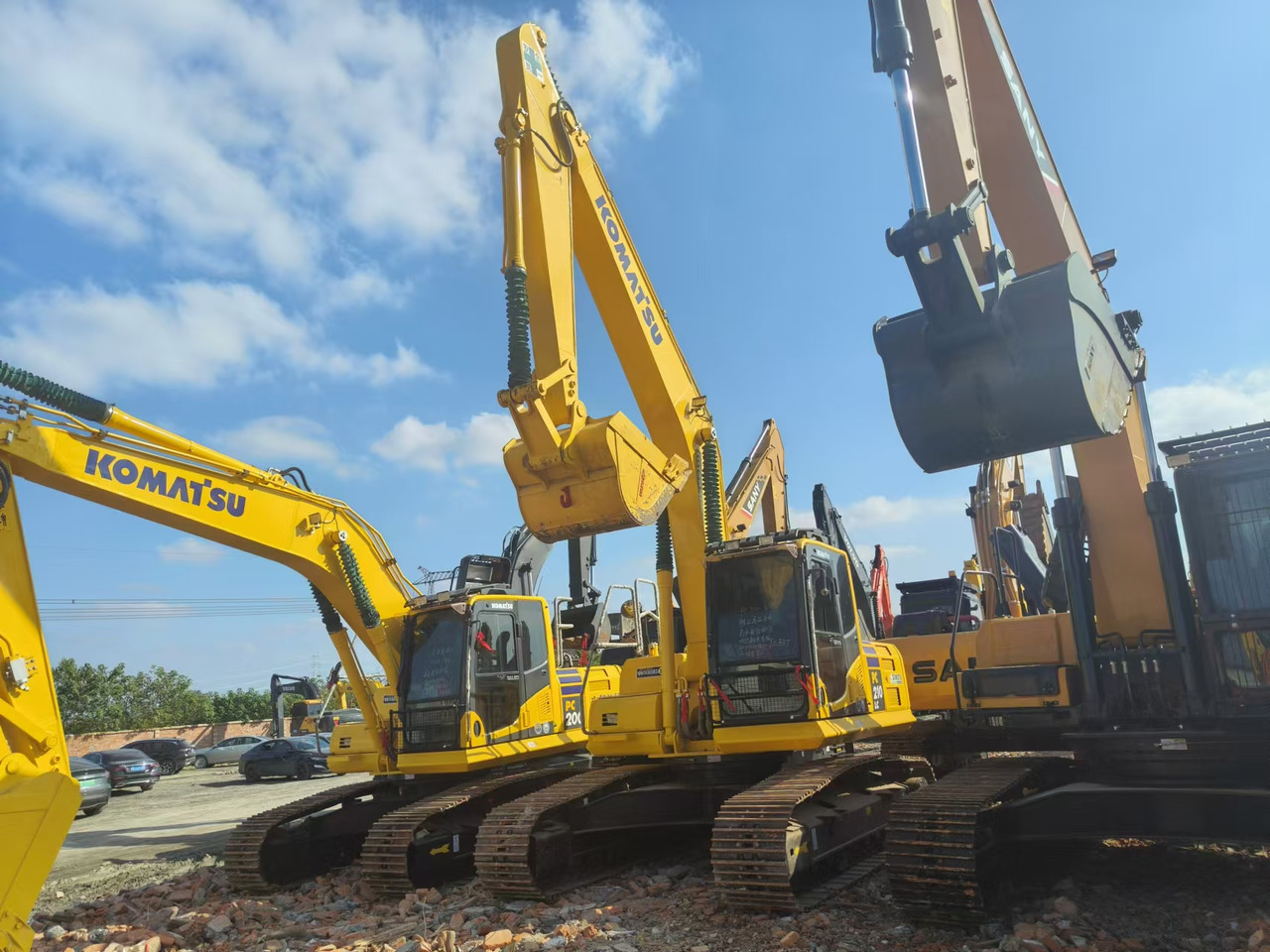 KOMATSU PC210LC-8 - Crawler excavator: picture 2 KOMATSU PC210LC-8 - Crawler excavator: picture 2