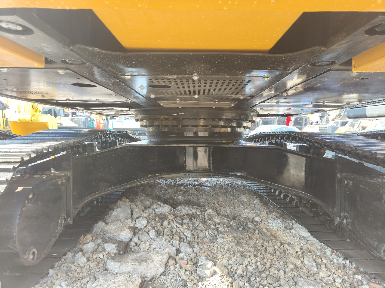 Crawler excavator SANY SY265C: picture 12