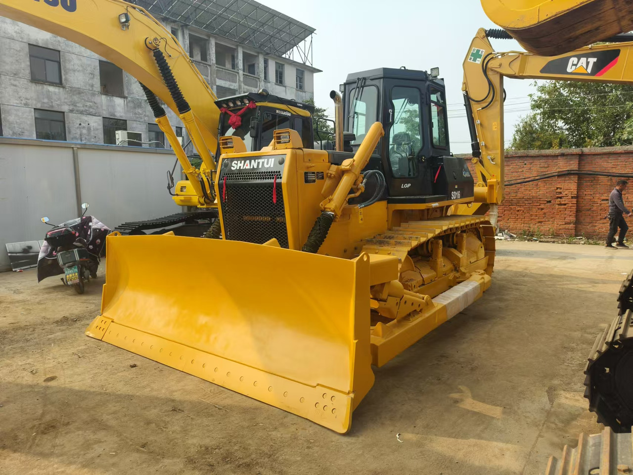 SHANTUI SD16 - Bulldozer: picture 5 SHANTUI SD16 - Bulldozer: picture 5