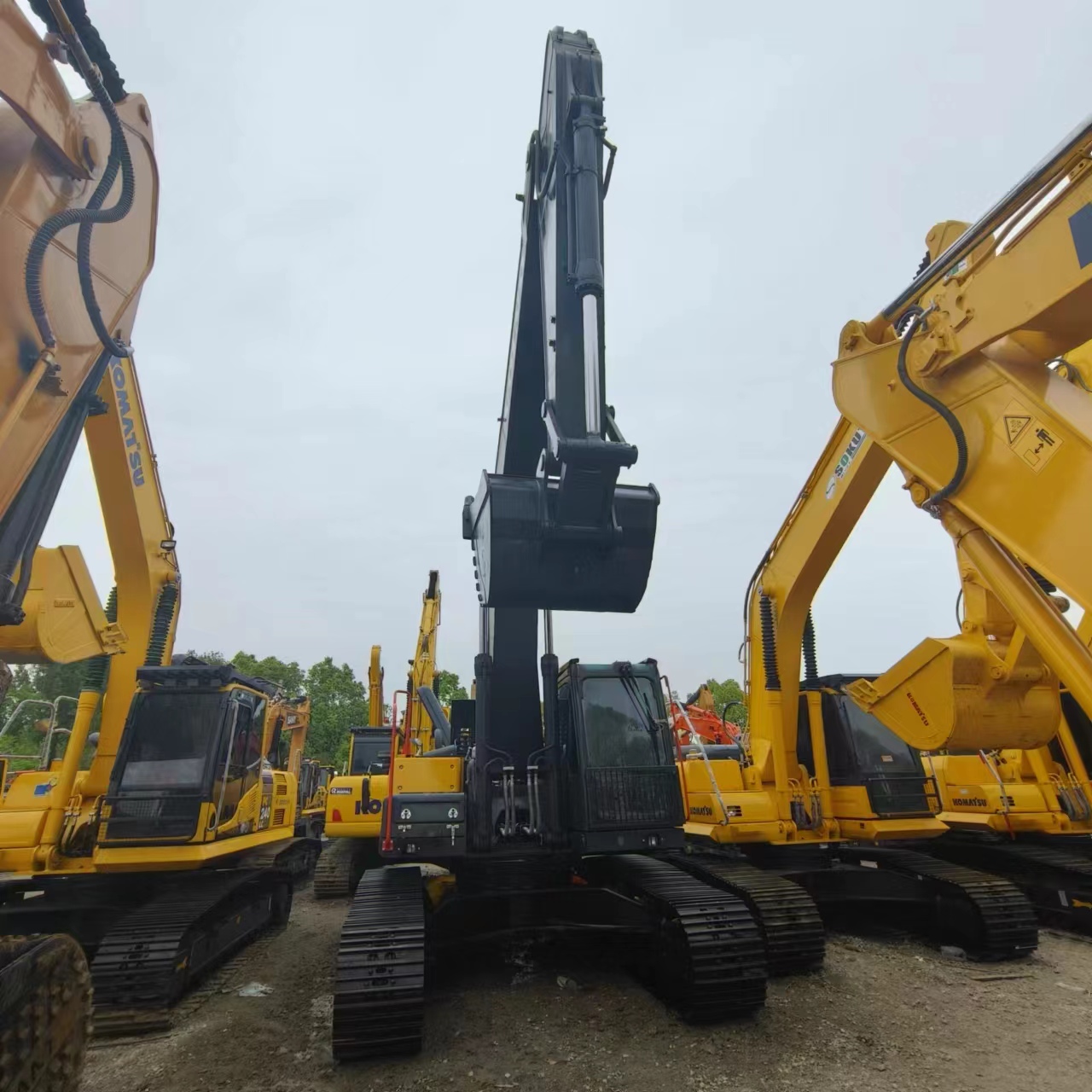 VOLVO EC300 - Crawler excavator: picture 3 VOLVO EC300 - Crawler excavator: picture 3