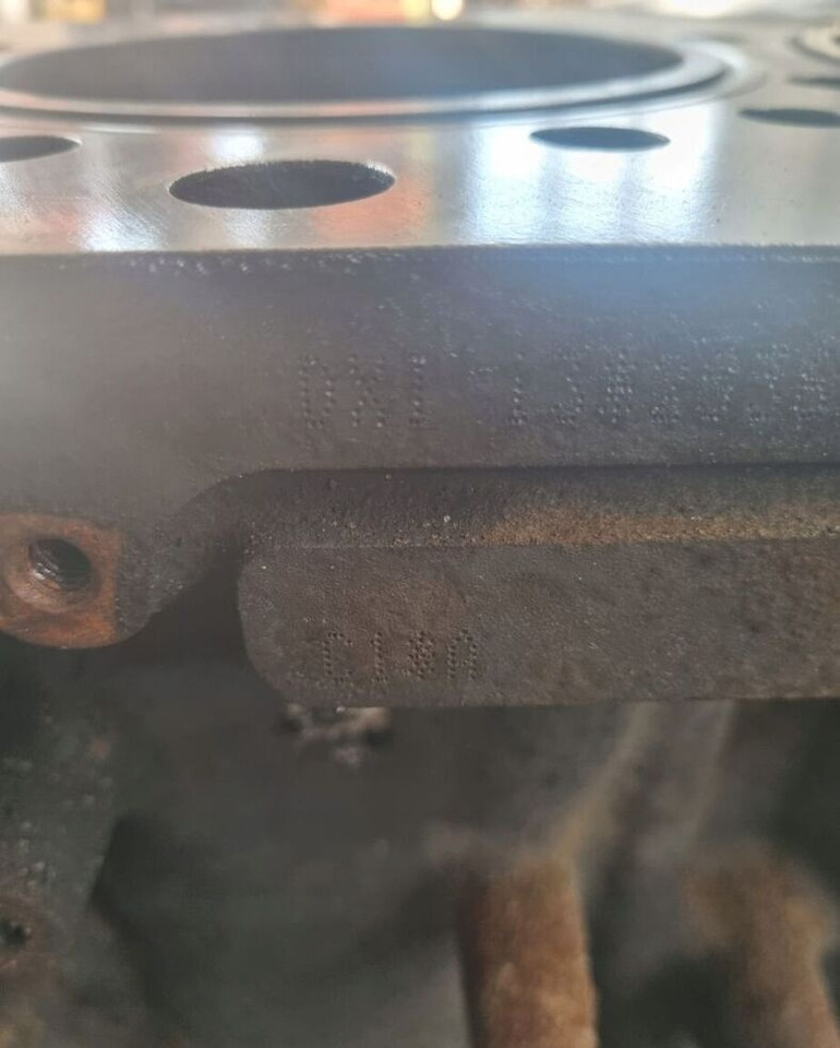 1002091 Renault Magnum - Cylinder block for Truck: picture 3 1002091 Renault Magnum - Cylinder block for Truck: picture 3