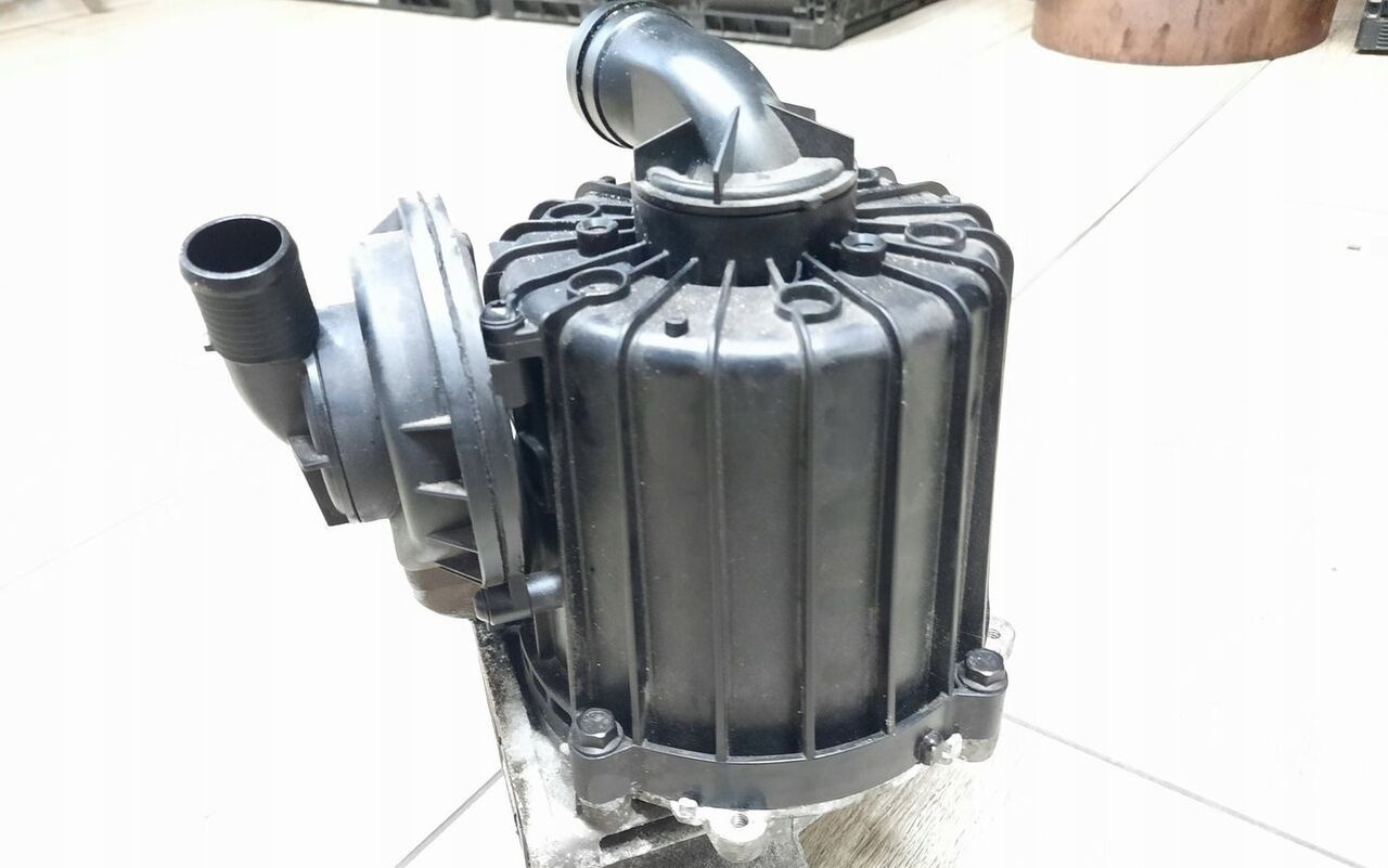 22877307   Volvo FH 4 FM 4 - Oil filter for Truck: picture 2 22877307   Volvo FH 4 FM 4 - Oil filter for Truck: picture 2