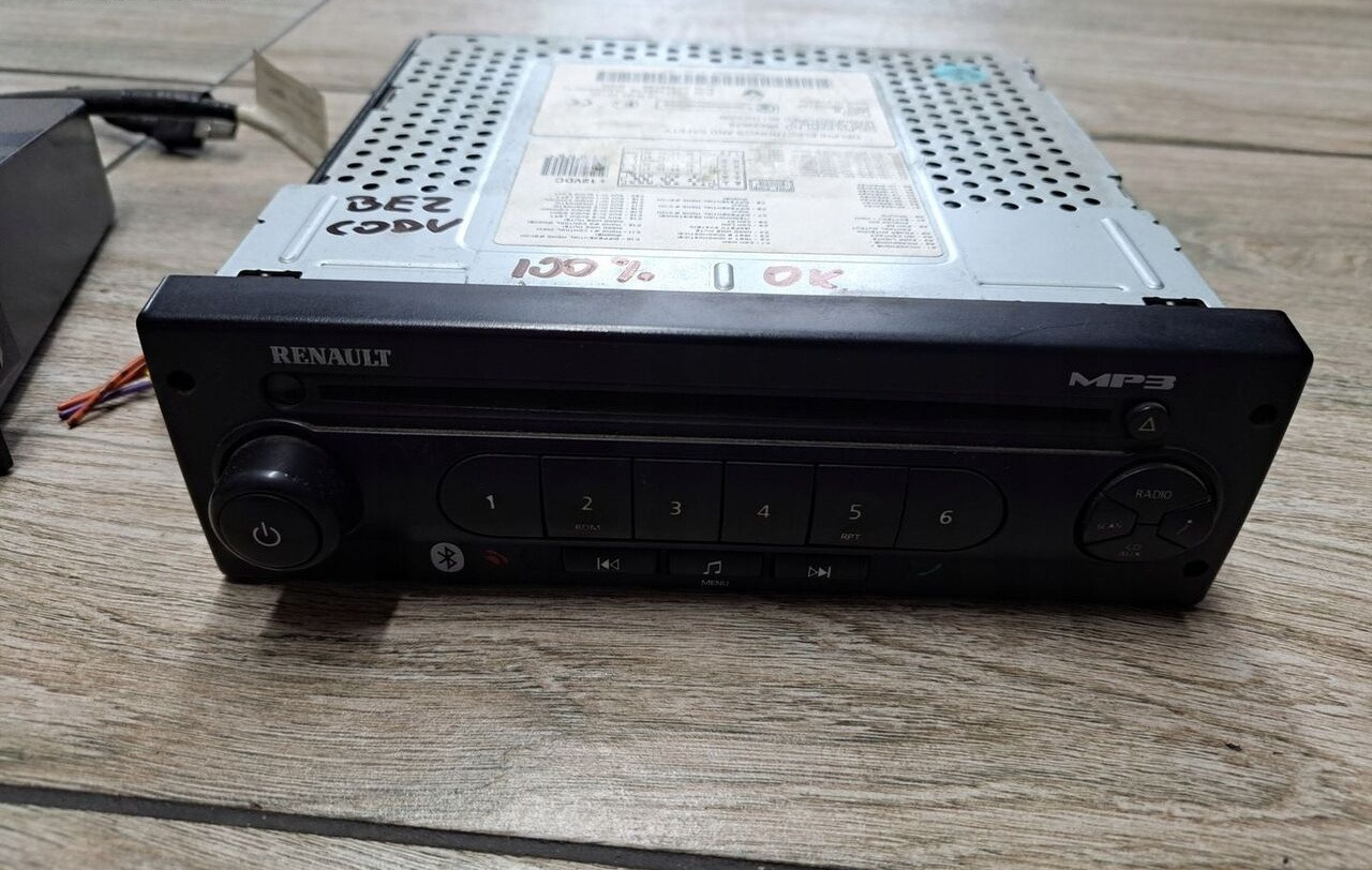 Delphi RADIO MP3 CD AUX USB 12V RENAULT PREMIUM MAGNUM MIDLUM DXI - Cab and interior for Truck: picture 3 Delphi RADIO MP3 CD AUX USB 12V RENAULT PREMIUM MAGNUM MIDLUM DXI - Cab and interior for Truck: picture 3