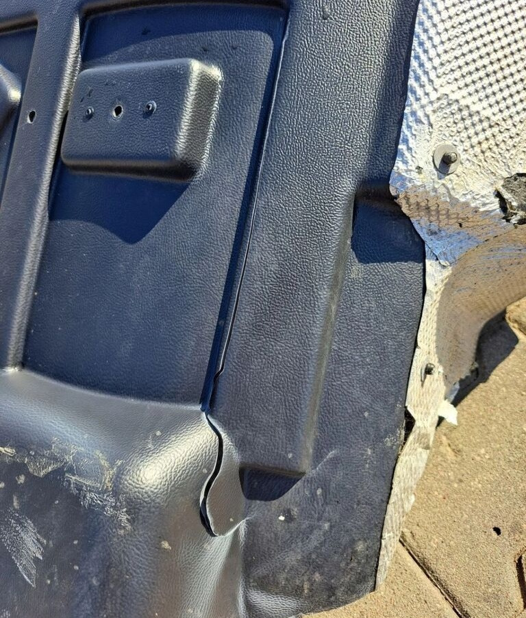 Ford F-MAX CARGO JC46 Ford F-MAX CARGO truck - Fender for Truck: picture 3 Ford F-MAX CARGO JC46 Ford F-MAX CARGO truck - Fender for Truck: picture 3