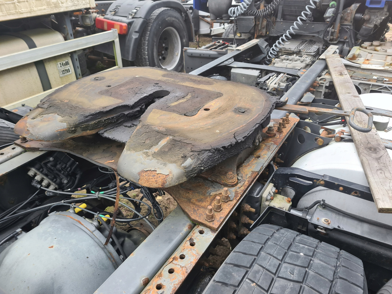 JOST - Fifth wheel coupling for Truck: picture 2 JOST - Fifth wheel coupling for Truck: picture 2