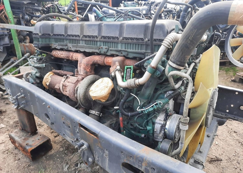 KOMPLETNY VOLVO FH 4 D13K 460 EURO 6 - Engine: picture 2 KOMPLETNY VOLVO FH 4 D13K 460 EURO 6 - Engine: picture 2