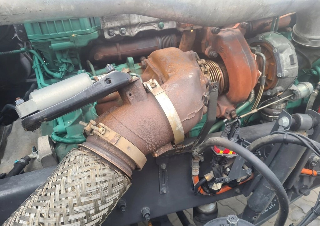 KOMPLETNY VOLVO FH 4 FM 4 FH 5 D13K 500 EUVI K6 I-SAVE T2800 EURO 6 - Engine: picture 5 KOMPLETNY VOLVO FH 4 FM 4 FH 5 D13K 500 EUVI K6 I-SAVE T2800 EURO 6 - Engine: picture 5