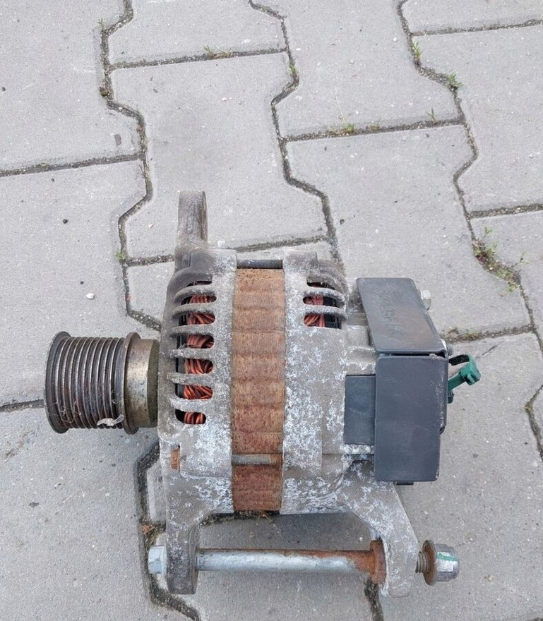 Mitsubishi ALTERNATOR VOLVO FL RENAULT GAMA D8K 110A EURO 6 21922755 - Alternator for Truck: picture 1 Mitsubishi ALTERNATOR VOLVO FL RENAULT GAMA D8K 110A EURO 6 21922755 - Alternator for Truck: picture 1