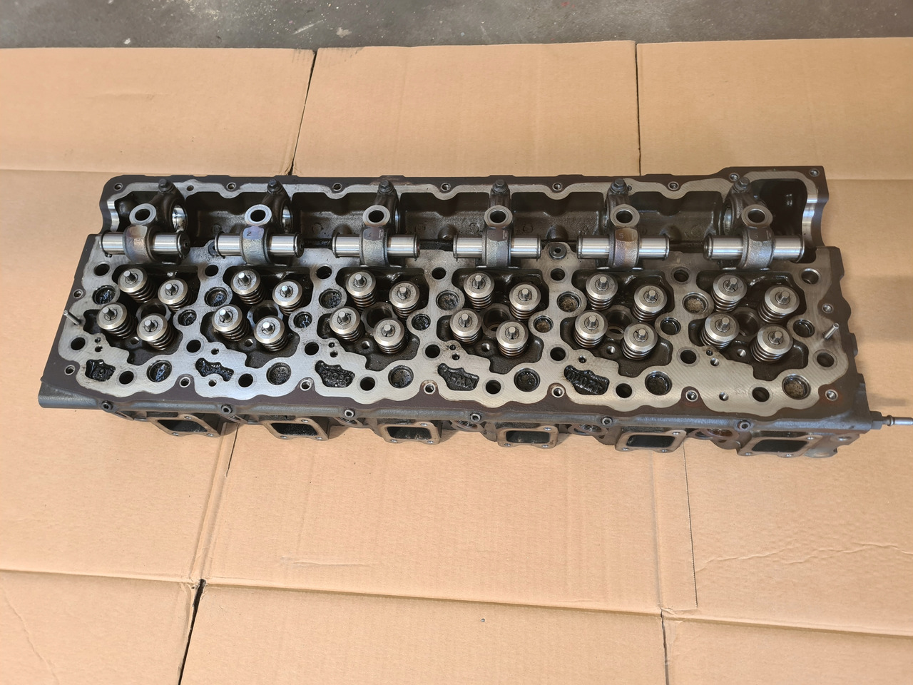 RENAULT GŁOWICA SILNIKA RENAULT GAMA D WIDE DTI 8 VOLVO FL FE D8K - Cylinder head: picture 2 RENAULT GŁOWICA SILNIKA RENAULT GAMA D WIDE DTI 8 VOLVO FL FE D8K - Cylinder head: picture 2