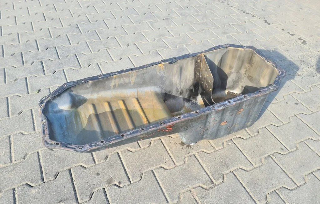 RENAULT MIDLUM PREMIUM DXI 7 VOLVO FL FE - Oil pan: picture 1 RENAULT MIDLUM PREMIUM DXI 7 VOLVO FL FE - Oil pan: picture 1