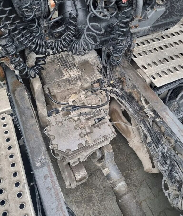 Renault I SHIFT RETARDER DXI VOLVO FH FM AT2412C Renault SKRZYNIA BIEGÓW I SHIFT AT2412C RETARDER RENAULT DXI VOLVO FH FM - Gearbox for Truck: picture 1 Renault I SHIFT RETARDER DXI VOLVO FH FM AT2412C Renault SKRZYNIA BIEGÓW I SHIFT AT2412C RETARDER RENAULT DXI VOLVO FH FM - Gearbox for Truck: picture 1
