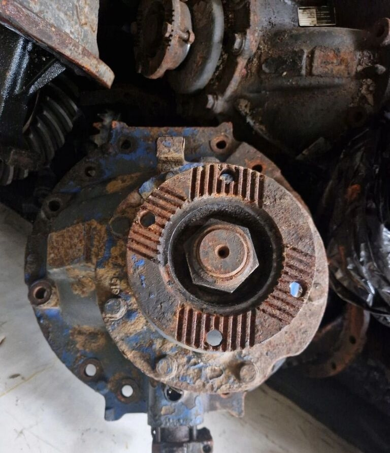 Renault WKŁAD MOSTU DYFER GŁÓWKA MOSTU MIDLUM VOLVO FL 37/9 Renault - Differential gear for Truck: picture 1 Renault WKŁAD MOSTU DYFER GŁÓWKA MOSTU MIDLUM VOLVO FL 37/9 Renault - Differential gear for Truck: picture 1